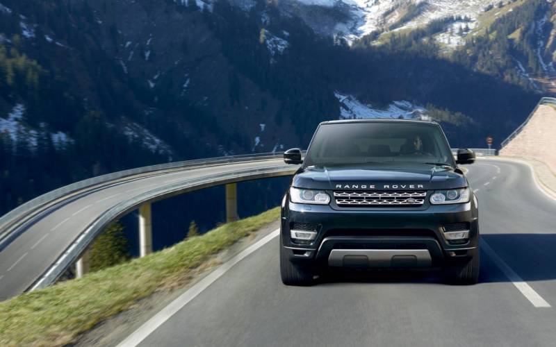 Comparison - Ford Explorer Sport 2017 - vs - Land Rover Range Rover